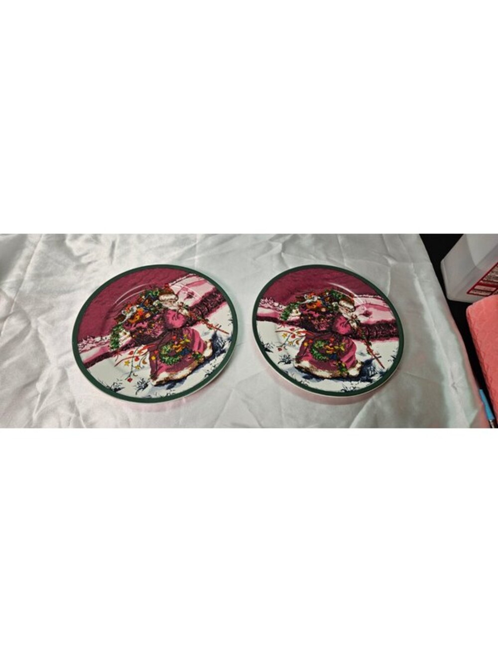Royal Norfolk Decorative Christmas Santa Plate | Vintage Winter Wall Décor